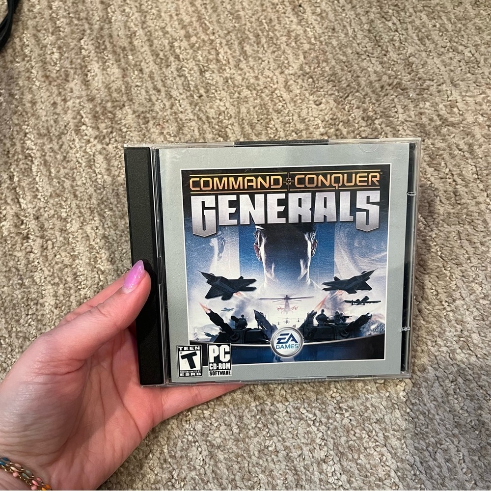 Command & Conquer Generals PC cd rom 2005 - EA Games 2 discs